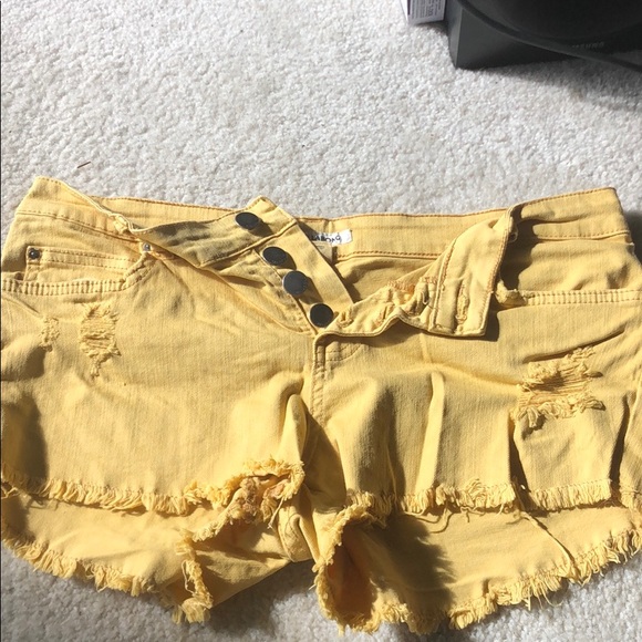 Billabong Pants - Like new Billabong shorts